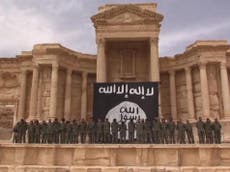 Isis executes 25 Syrian soldiers in ancient theatre at Palmyra