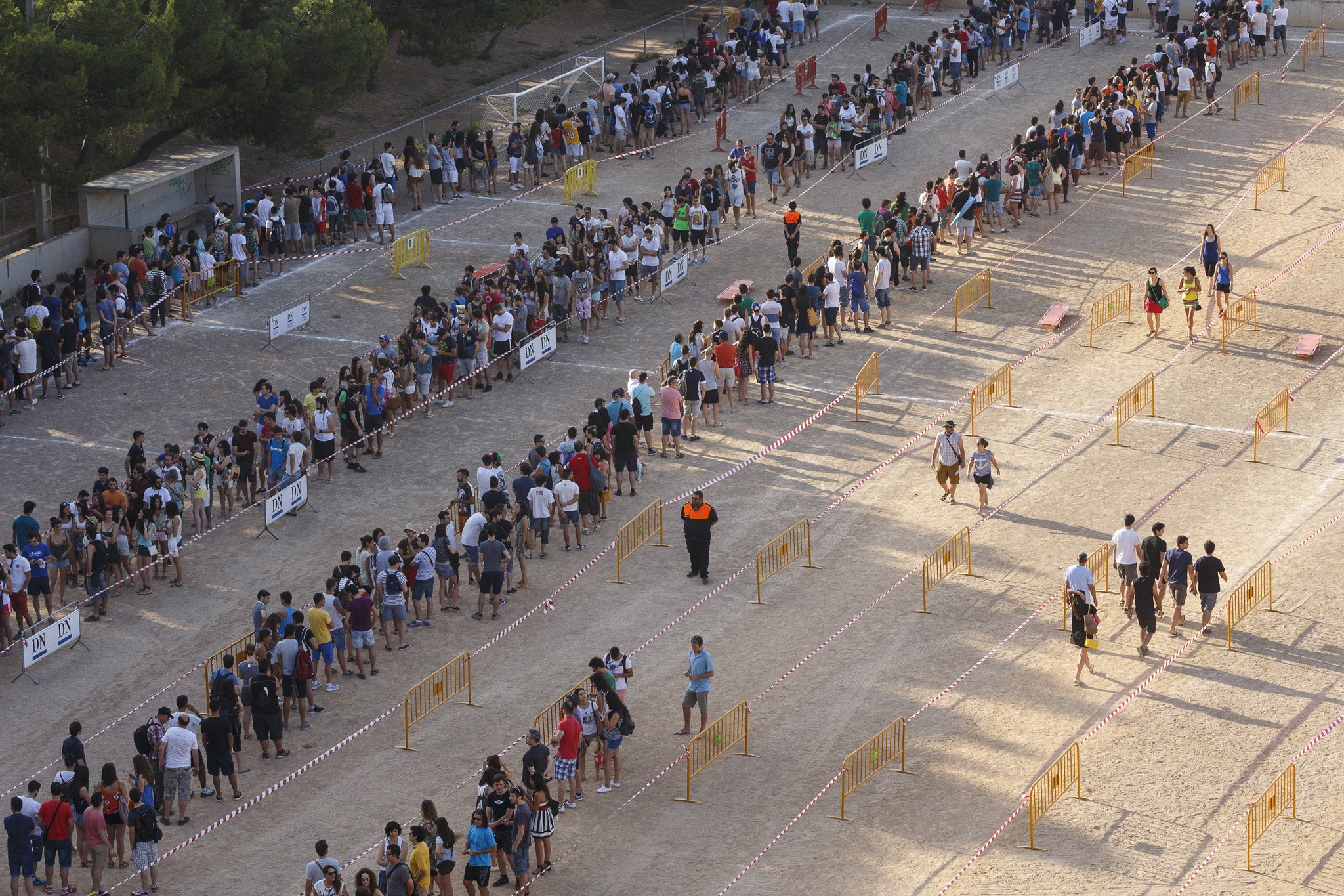 Game of Thrones fans queue for the chance of becoming an extra in Tudela, Spain 