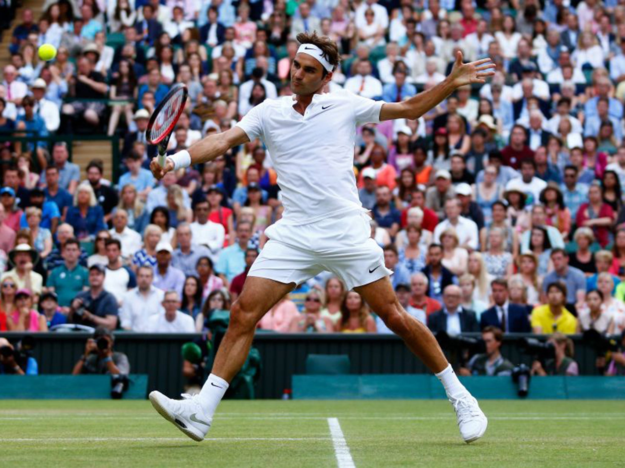 Roger Federer was in complete control throughout his three-set victory over Bautista Agut