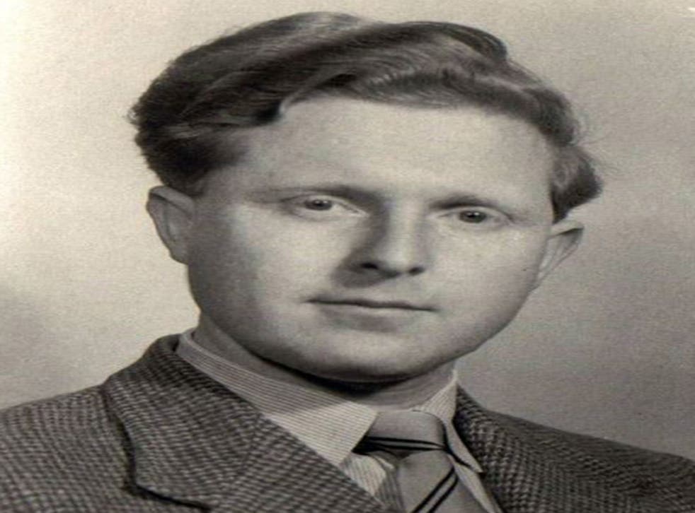 Professor Raymond Gosling, who played a big part in the discovery of DNA