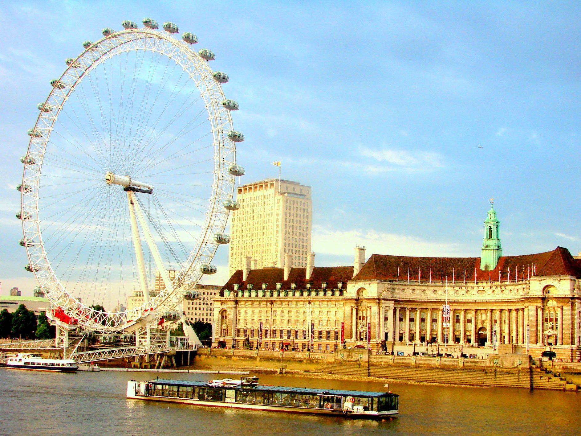 The London Eye is protected by copyright and without 'Freedom of Panorama' it would be illegal to freely share photos of the landmark