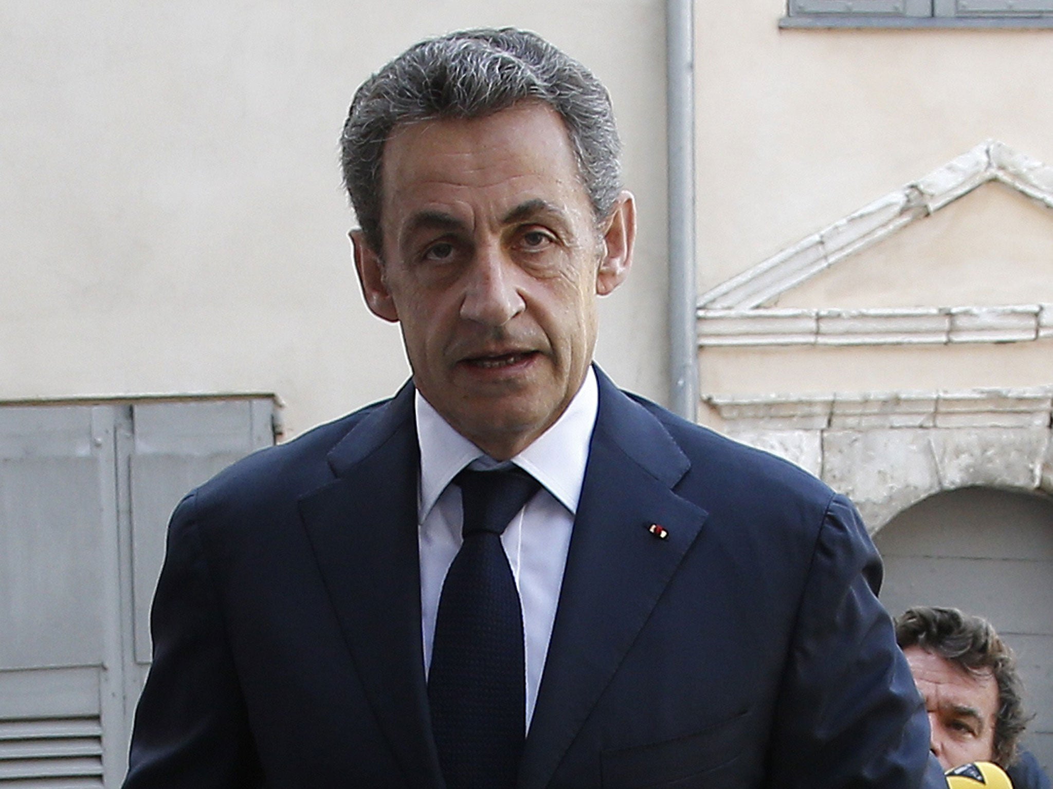 Nicolas Sarkozy has reversed his former stance, praising his successor’s efforts in Greece