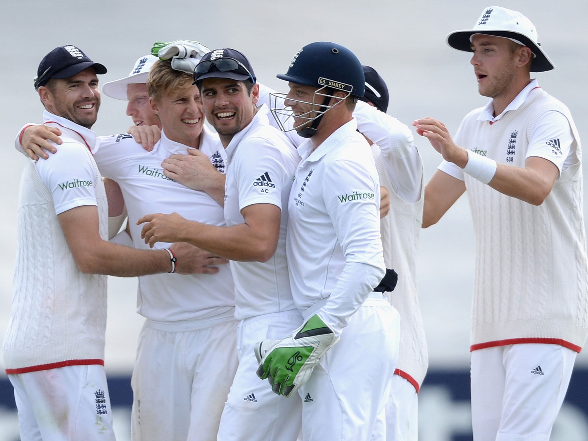 England celebrate winning the First Ashes Test