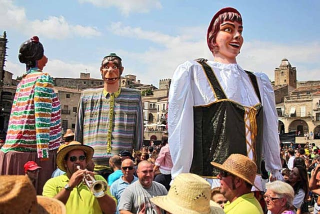 Party time: Fiesta de la Virgen de las Nieves in Cadiz 
