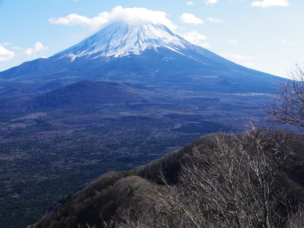 Mount Fuji now has wi-fi at its summit