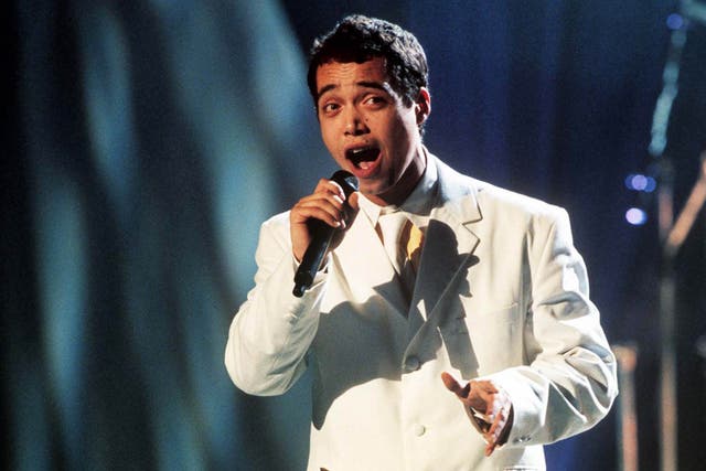Finley Quaye performing at the BRIT Awards in 1998