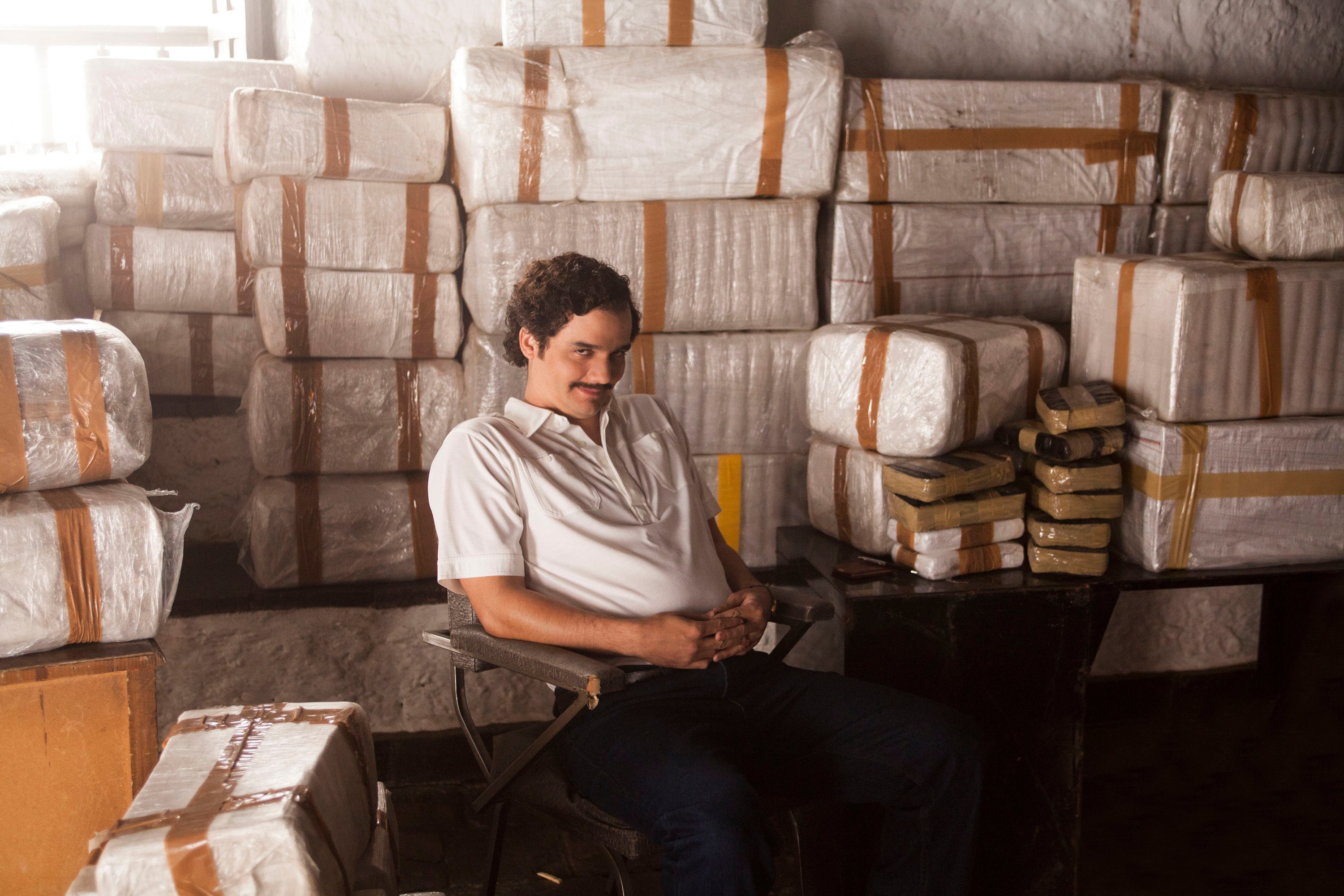 narcos season 1 complete kickass