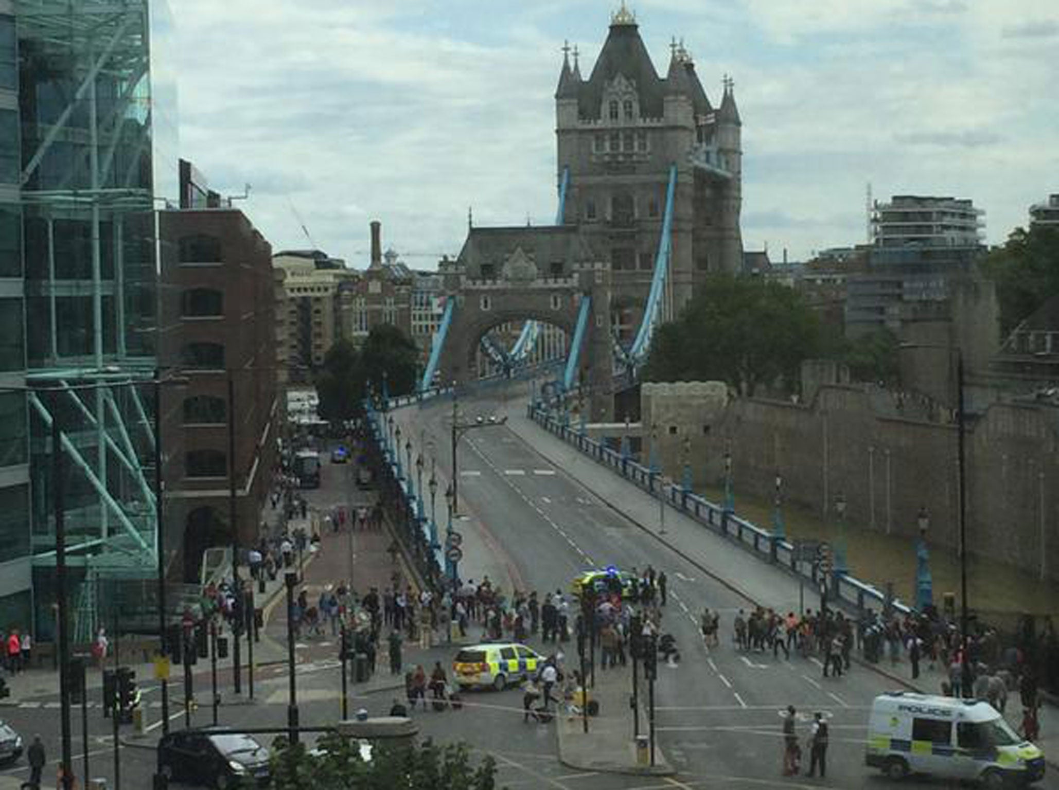Tower Bridge was closed due to a suspect package