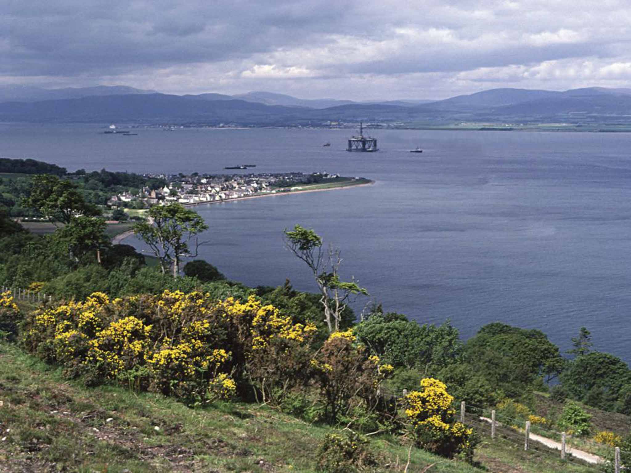A view of Cromarty from the Sutors