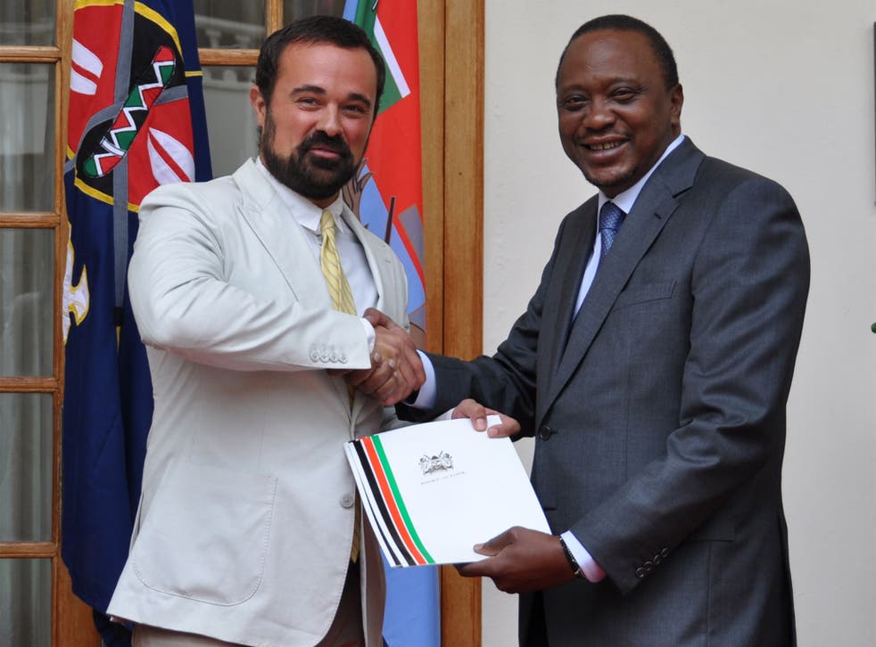 Evgeny Lebedev, patron of Space for Giants, with the Kenyan President, Uhuru Kenyatta, as he signs up to the Giants Club