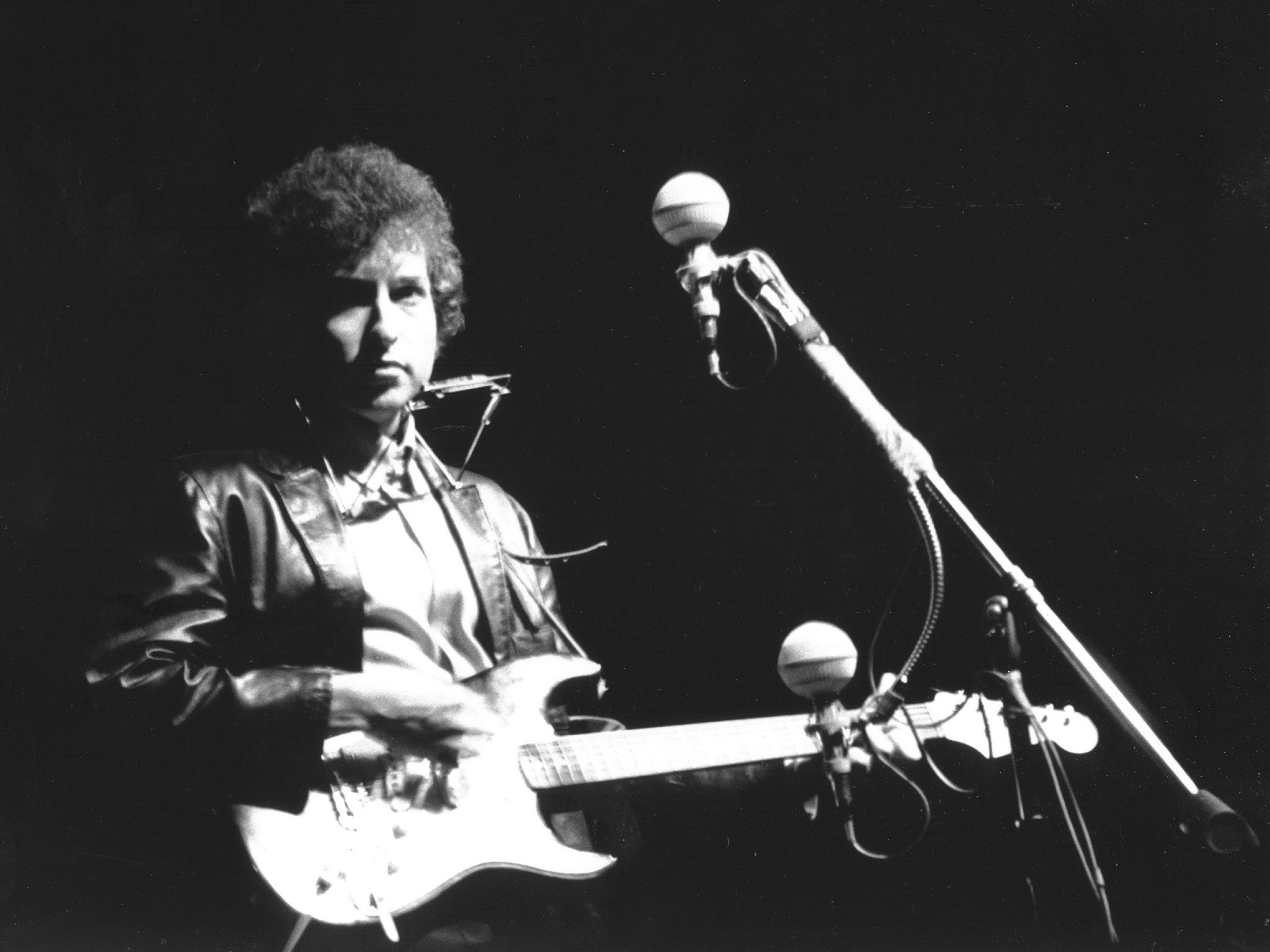 Bob Dylan at the Newport Folk Festival in 1965