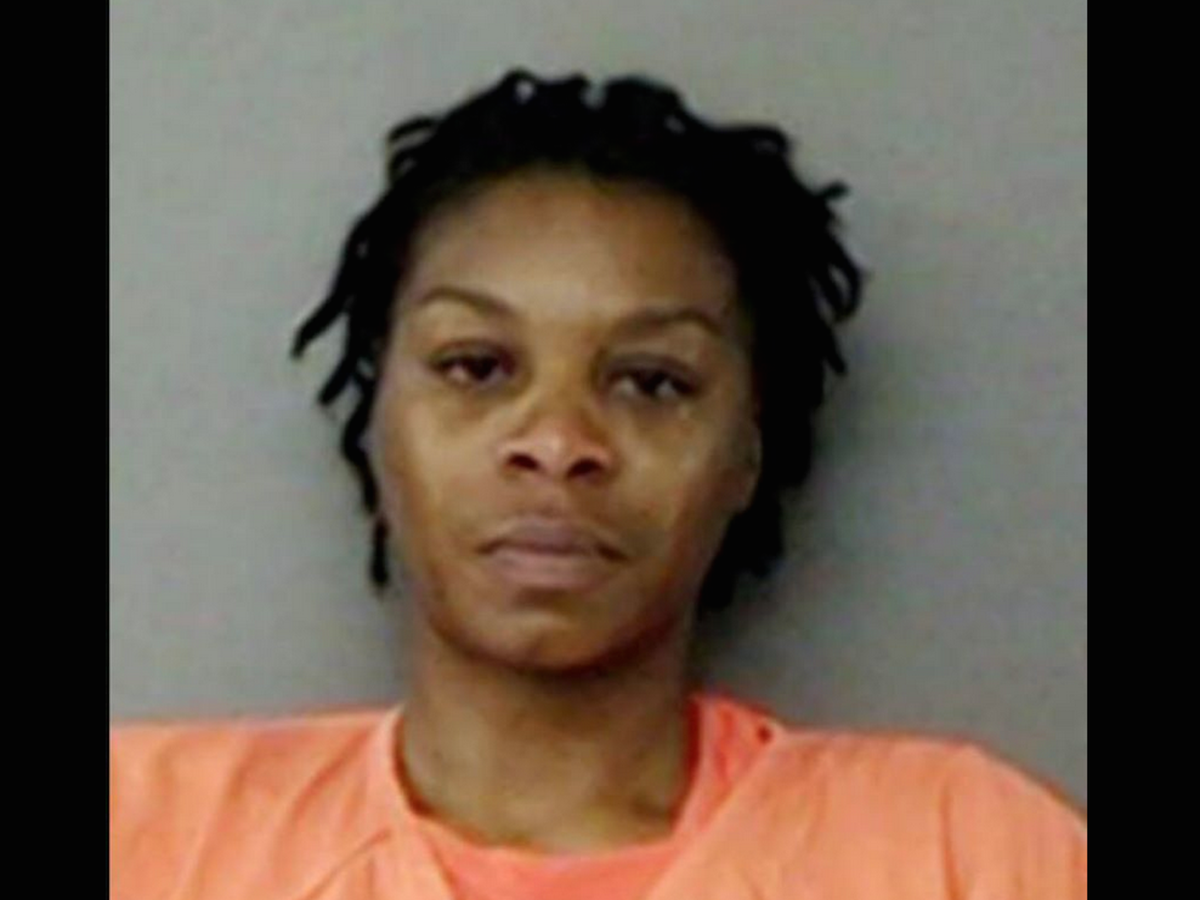 Sandra Bland Twitter erupts over theory that hanged woman was already