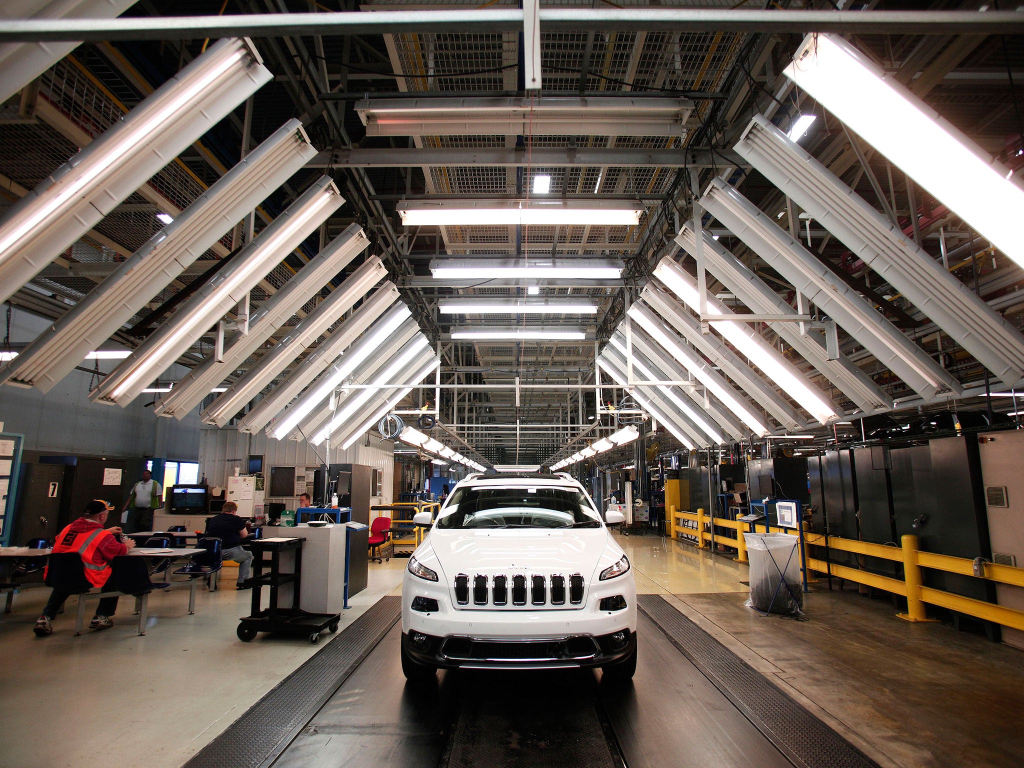 The 2014 Jeep Cherokee undergoes assembly at the Chrysler Toledo North Assembly Plant Jeep May 7, 2014 (Getty)