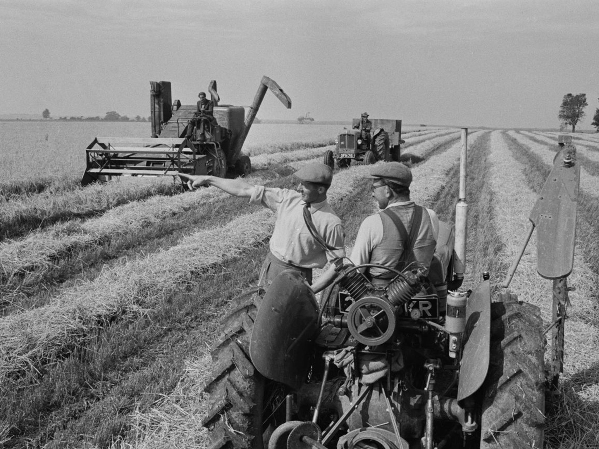 Mechanised farming, in Kent in 1958