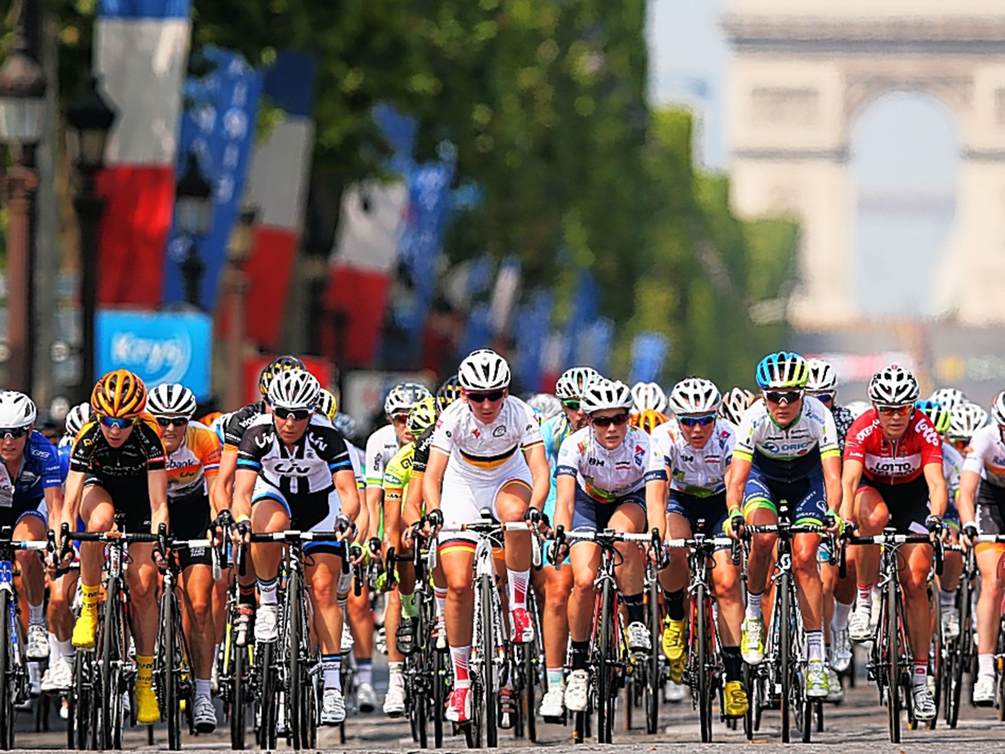 The inaugural La Course event starts on the Champs Elysées last year