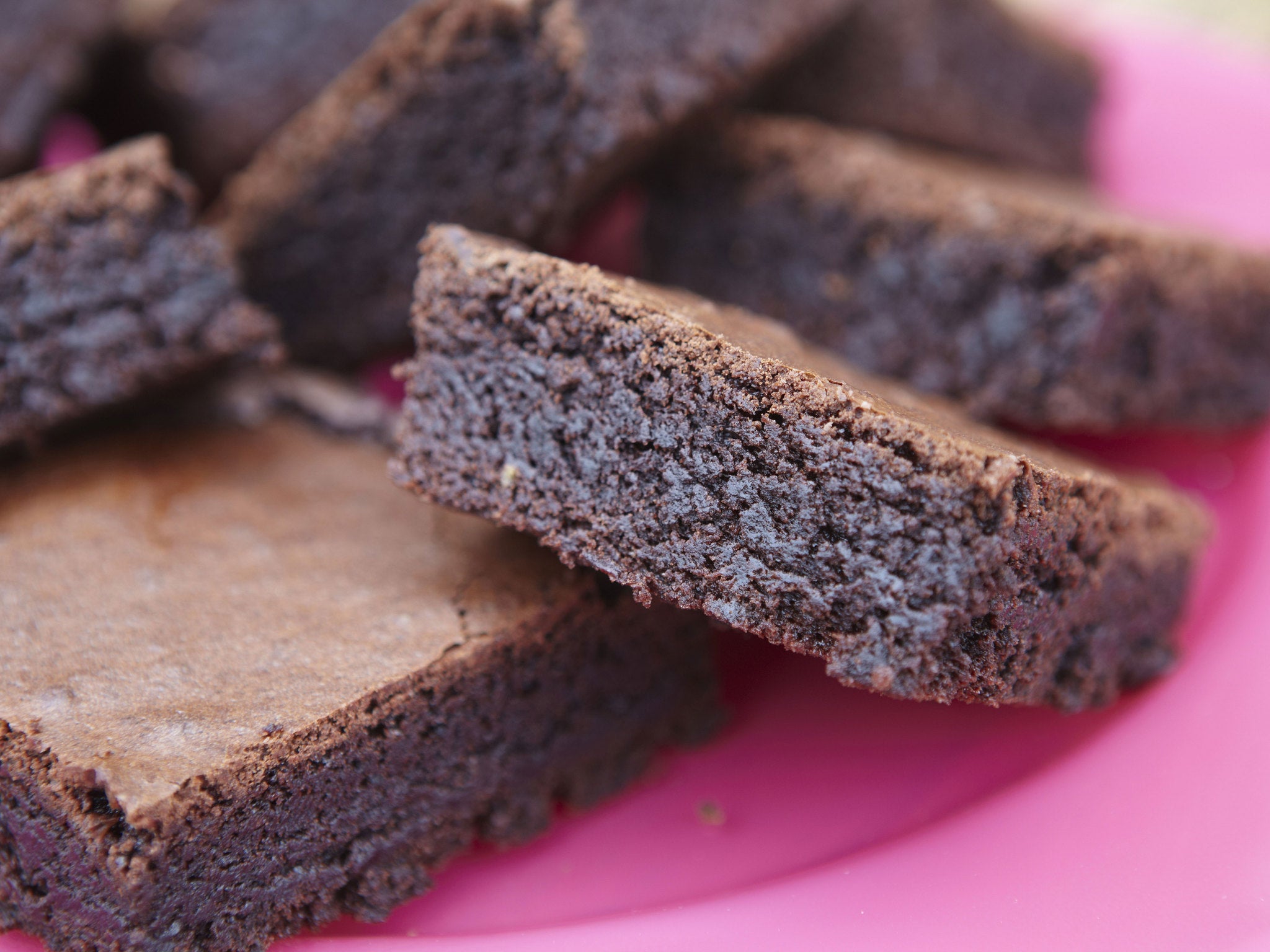 Yes, it is possible to make brownies with just three ingredients (and one of them is Nutella)