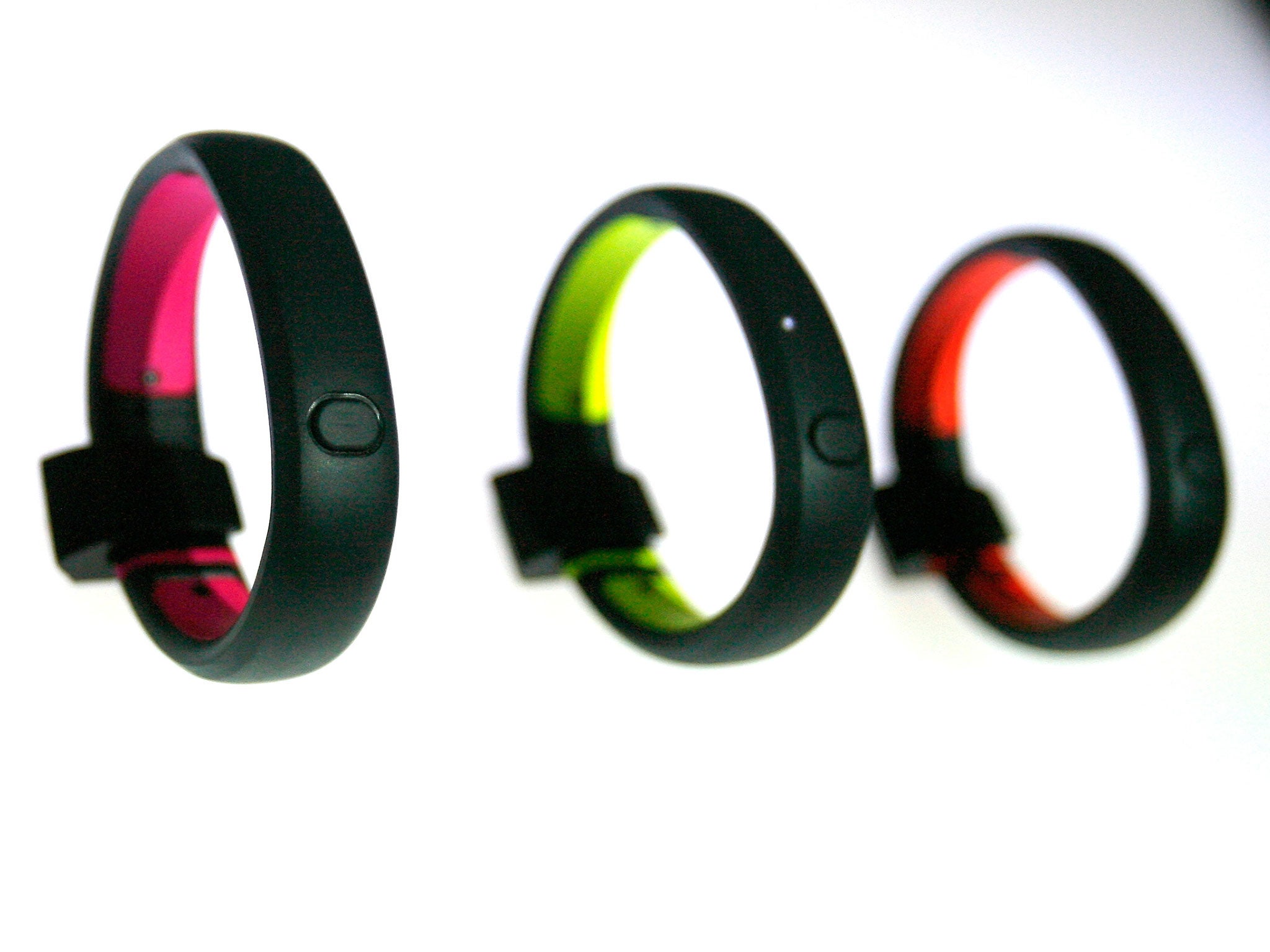 Nike Fuelbands do not accurately track how many steps a user is taking or how many calories they have burned