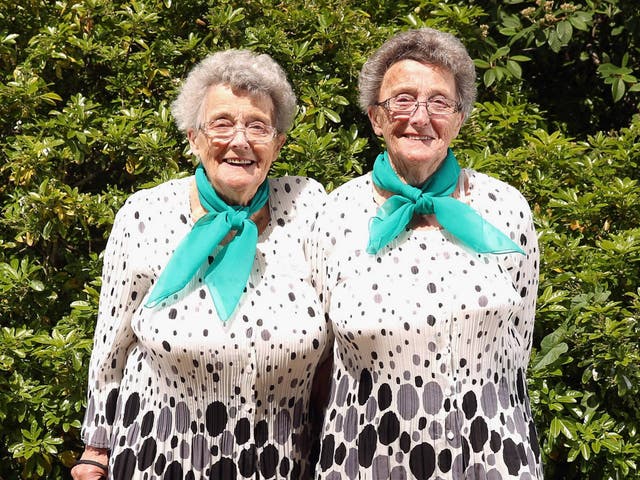Scientists examined the differences in longevity between identical and non-identical twins