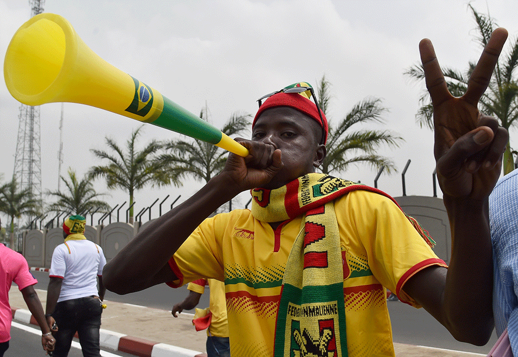 Vuvuzela Trumpets Used To Deter Elephants In Uganda The Independent The Independent
