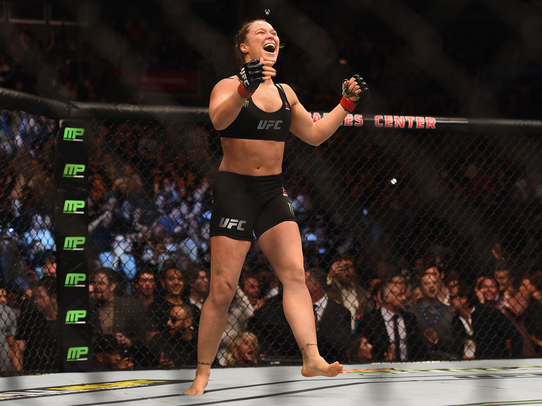 UFC 190 'Rowdy' Ronda Rousey dedicates fight against Bethe Correia to