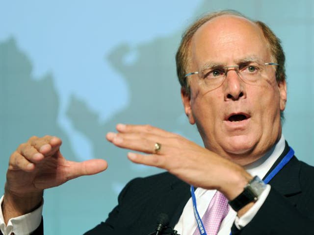 Larry Fink, the boss of fund manager BlackRock, warned against the introduction of negative interest rate