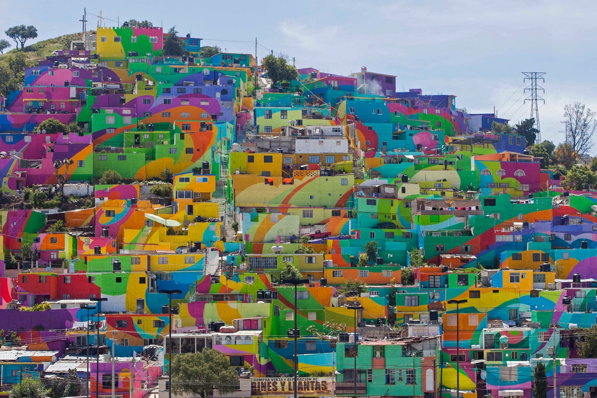 Art project turns Mexican barrio into a giant mural | The Independent ...
