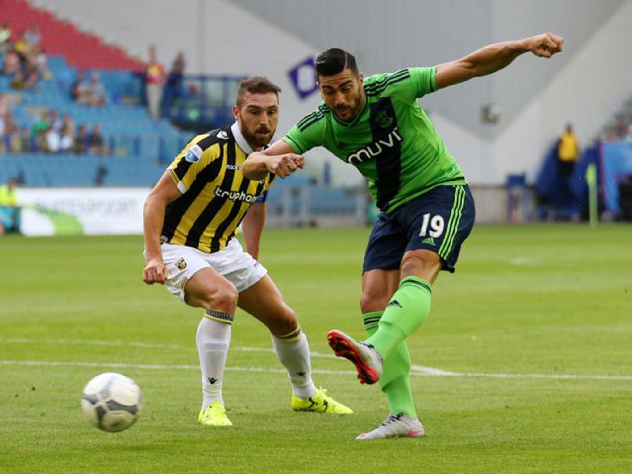 Graziano Pelle opens the scoring for Southampton at Vitesse Arnhem last night