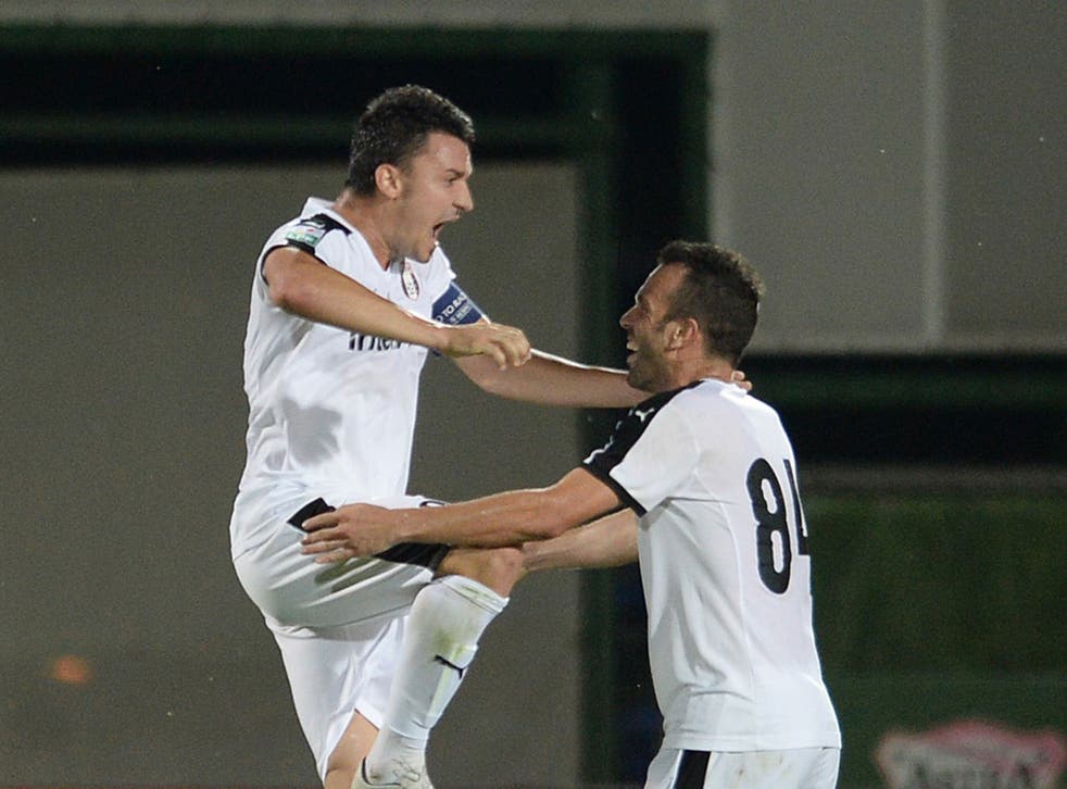 Constantin Budescu (left) celebrates his second goal
