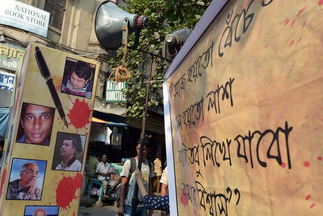 The death of the Hindu priest comes less than a year after a string of attacks on bloggers