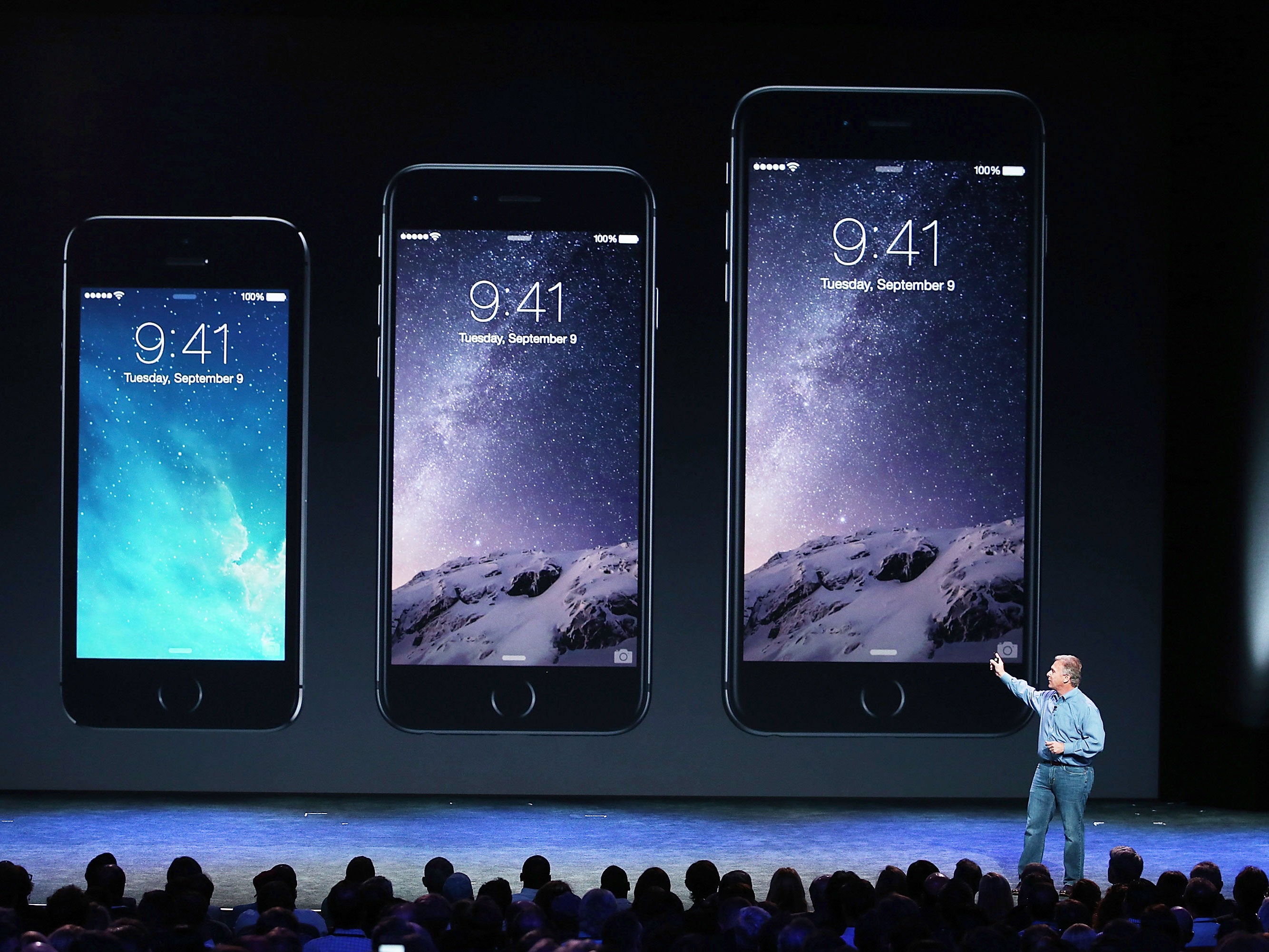 Apple Senior Vice President of Worldwide Marketing Phil Schiller announces the new iPhone 6 during an Apple special event at the Flint Center for the Performing Arts on September 9, 2014 in Cupertino, California