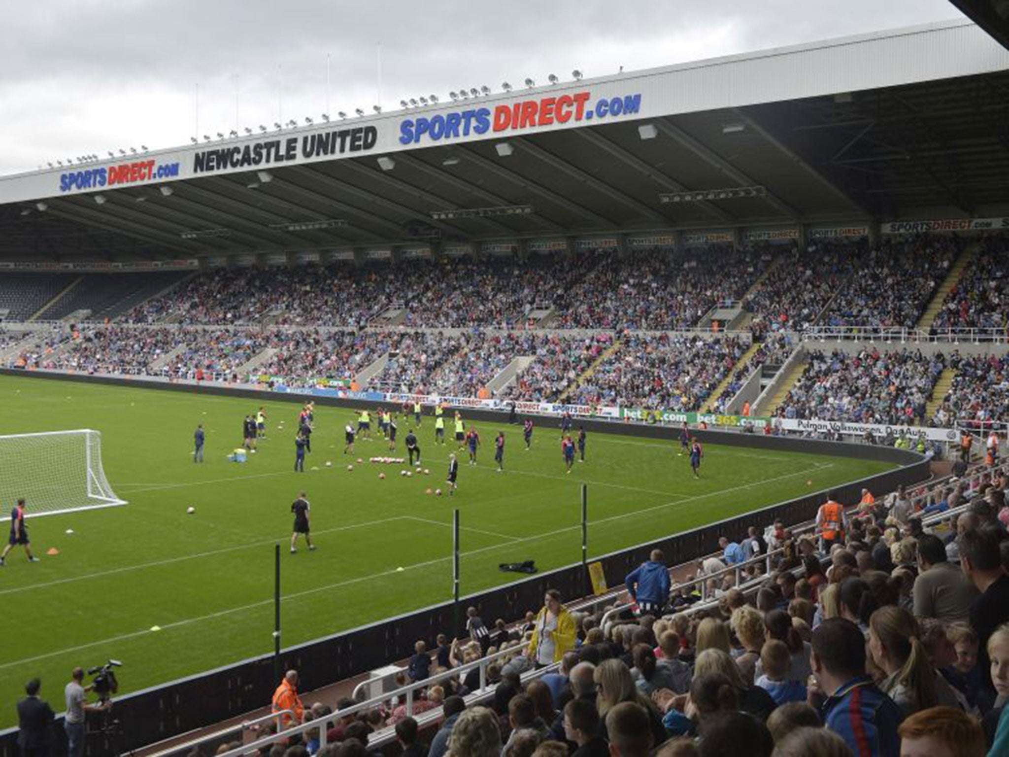 Premier League attendances continue to grow – more than 12,000 fans watched a Newcastle United training session at St James’ Park on Tuesday