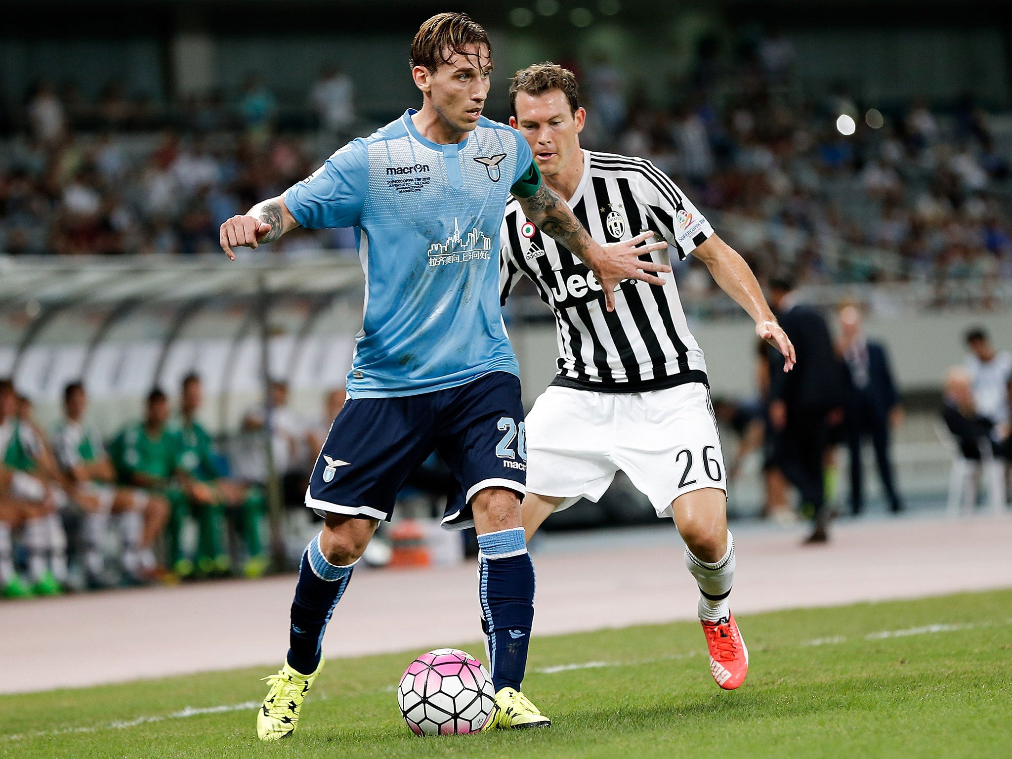 Lucas Biglia (left) in action for Lazio