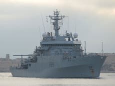 David Cameron wants to send warships to Libya 