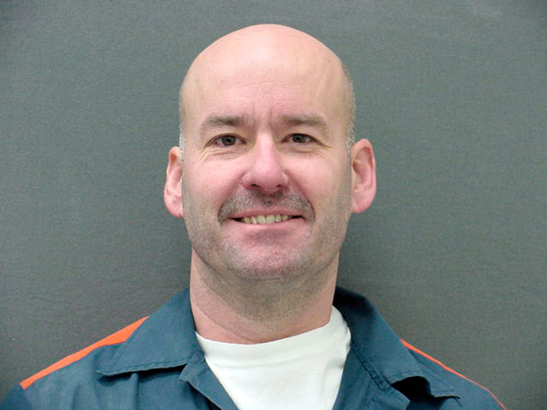 Judge awards prisoner $1,251 after guard stops him hugging wife | The ...