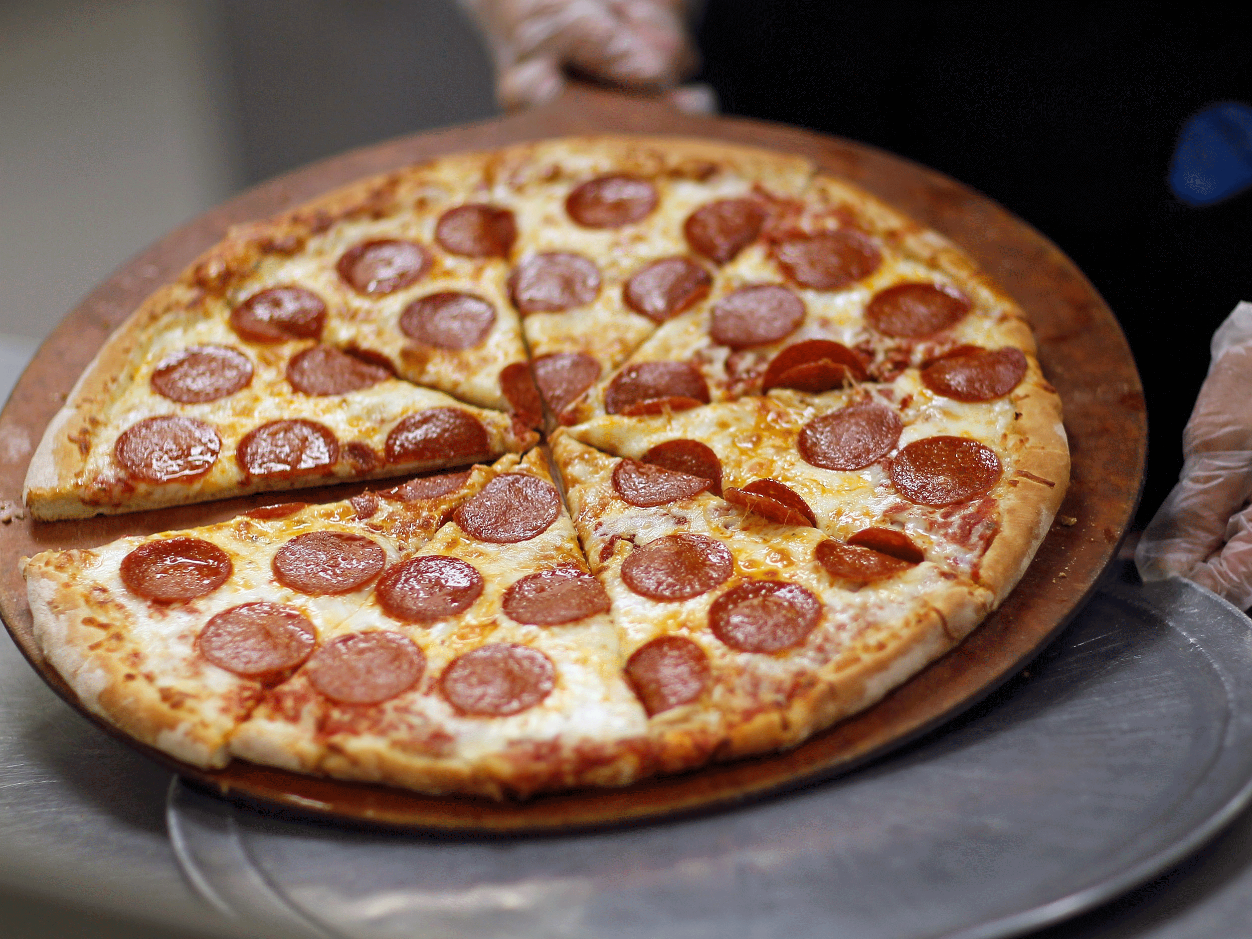 Participants accepted half a pizza with a lottery ticket rather than a whole pizza in the University of Arizona study