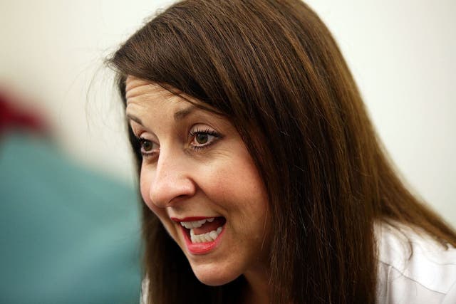Liz Kendall has called for a voting pact with Andy Burnham and Yvette Cooper, her rivals for the Labour leadership, in an attempt to stop the left-wing front-runner Jeremy Corbyn winning the race
