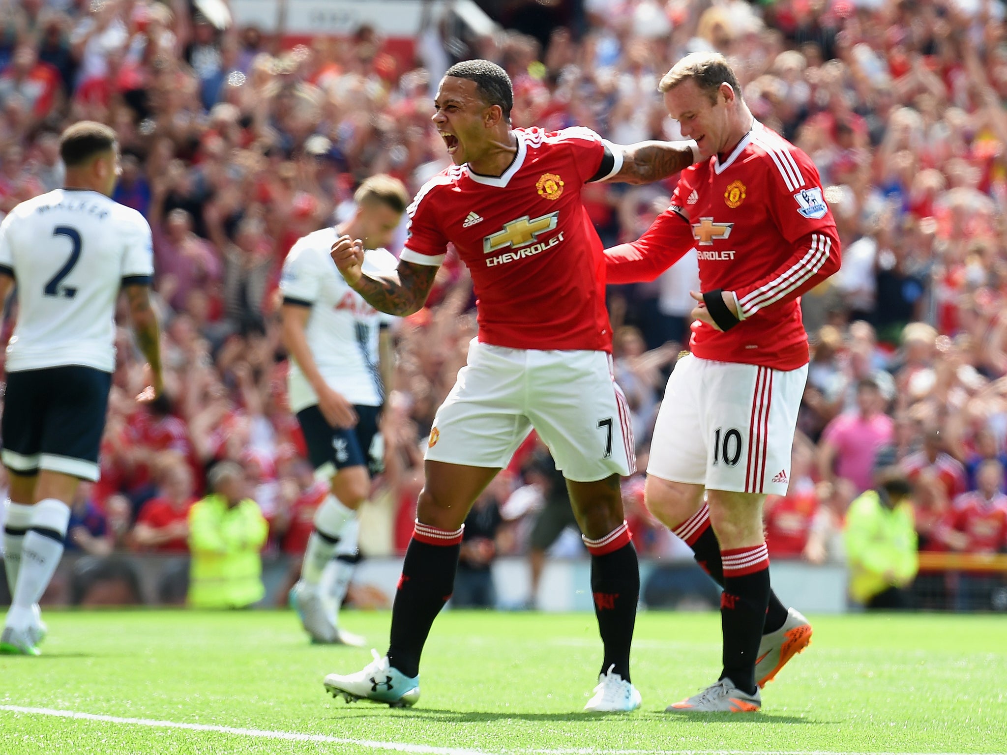 Depay and Rooney during the win against Spurs