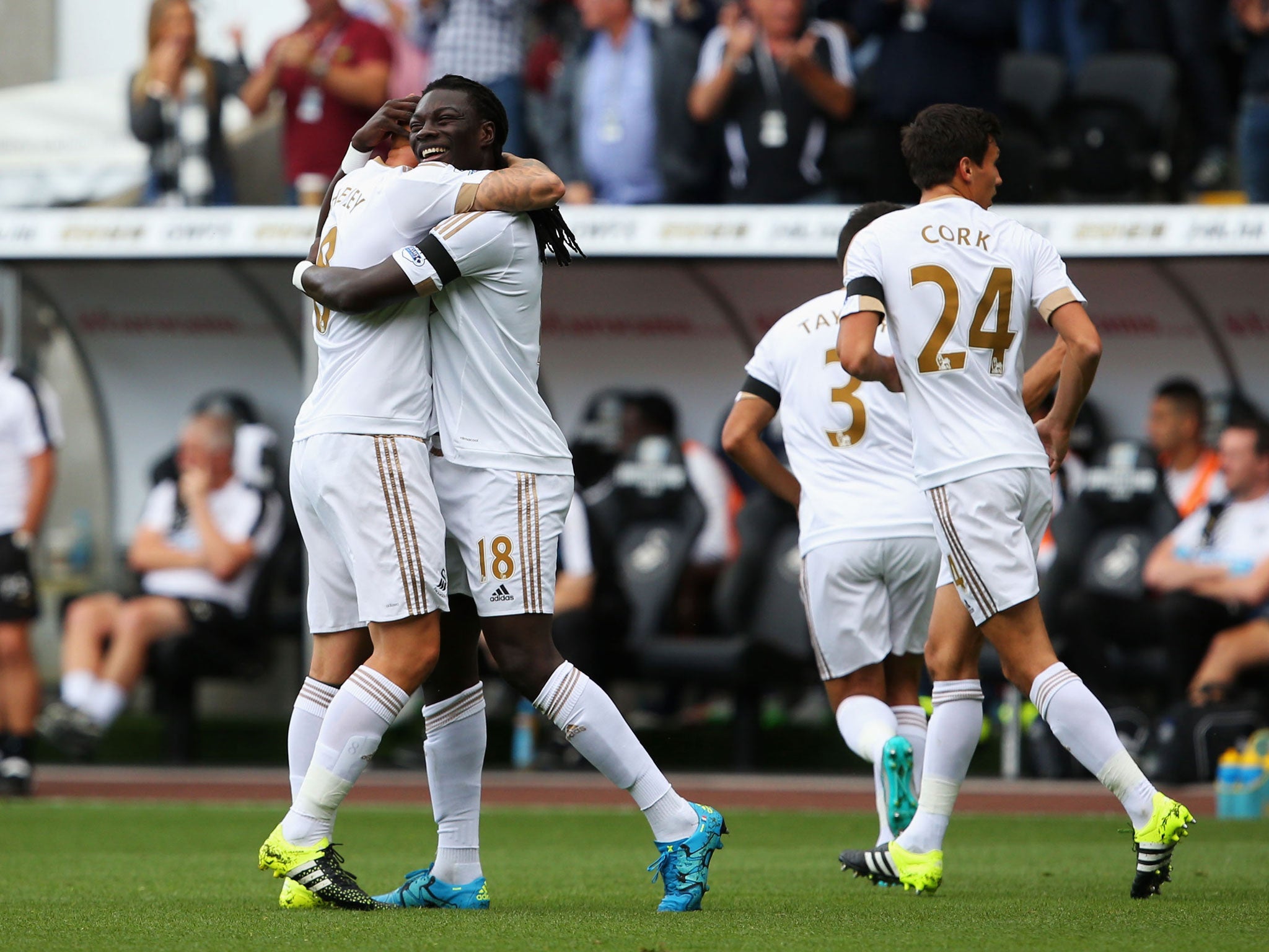 Befetimbi Gomis celebrates giving Swansea the lead