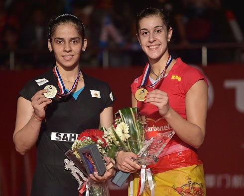 Carolina Marin (right) with her rival Salina Nehwal