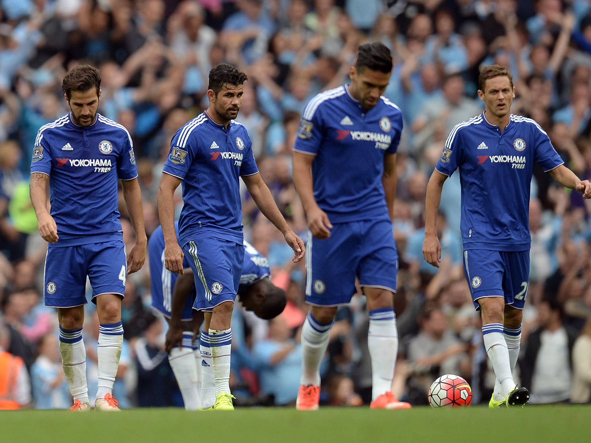 Chelsea players react to Fernandinho's goal to make it 3-0