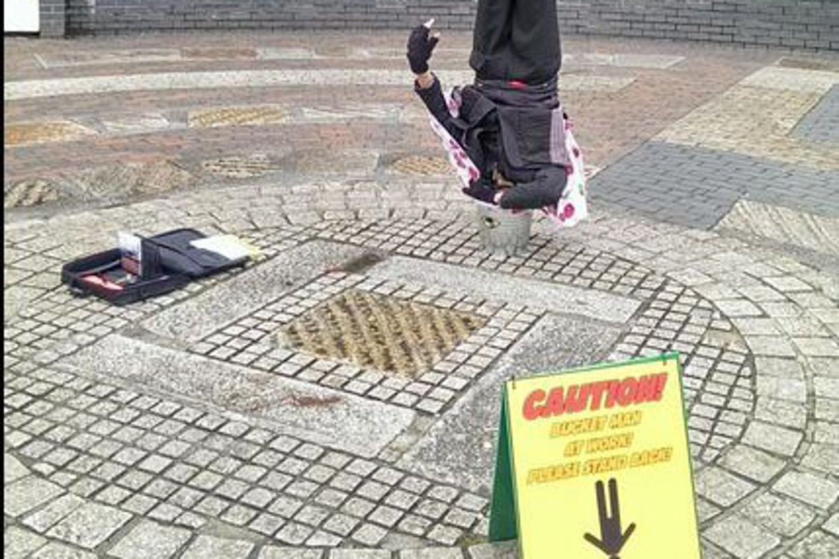 Tributes paid to Plymouth street performer 'Bucket man' | The ...