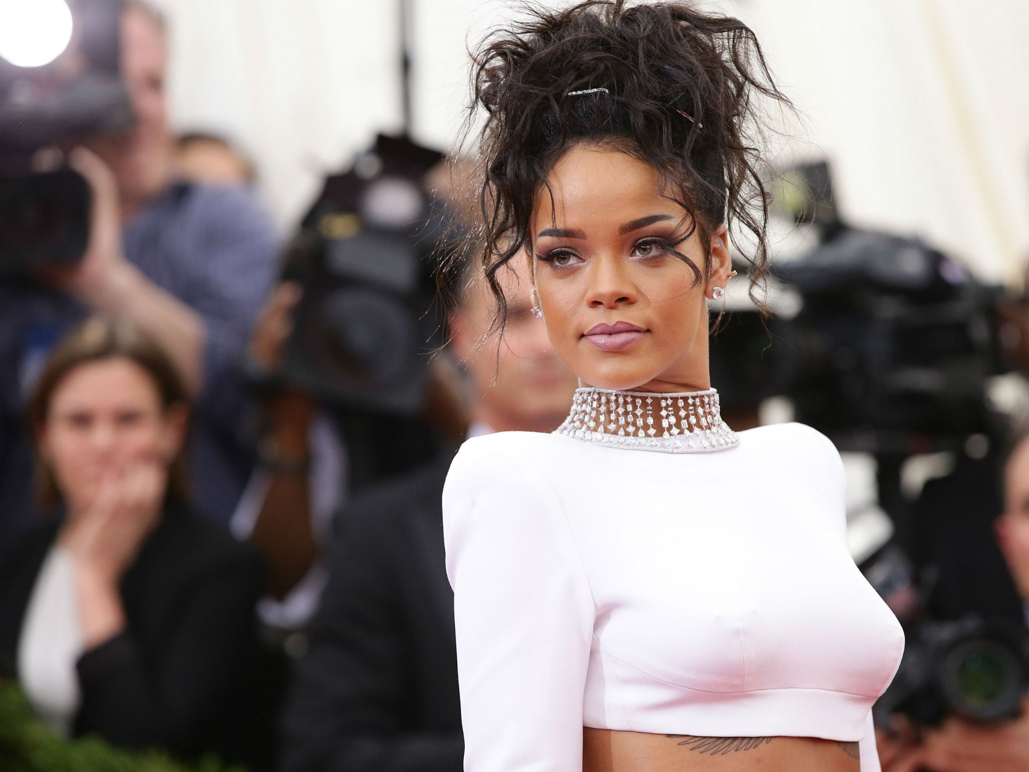 Rihanna took to her Instagram account to address the dating rumours