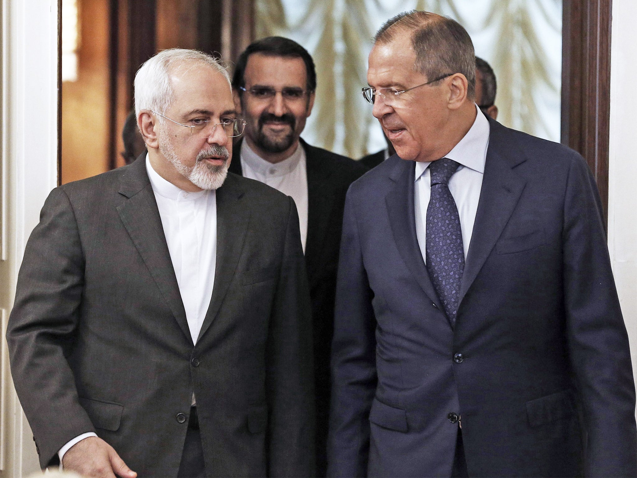 Iranian Foreign Minister Mohammad Javad Zarif with Russian Foreign Minister Sergei Lavrov in Moscow on Monday