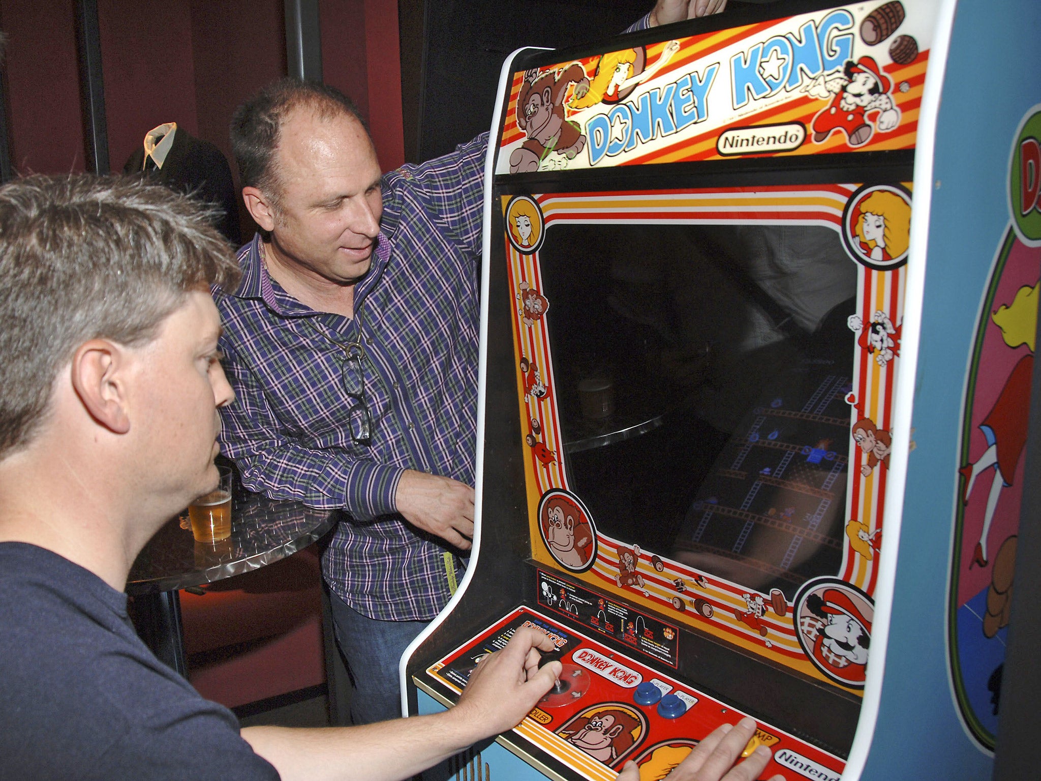'King of Kong' Steve Wiebe playing the classic Nintendo arcade game (Getty)