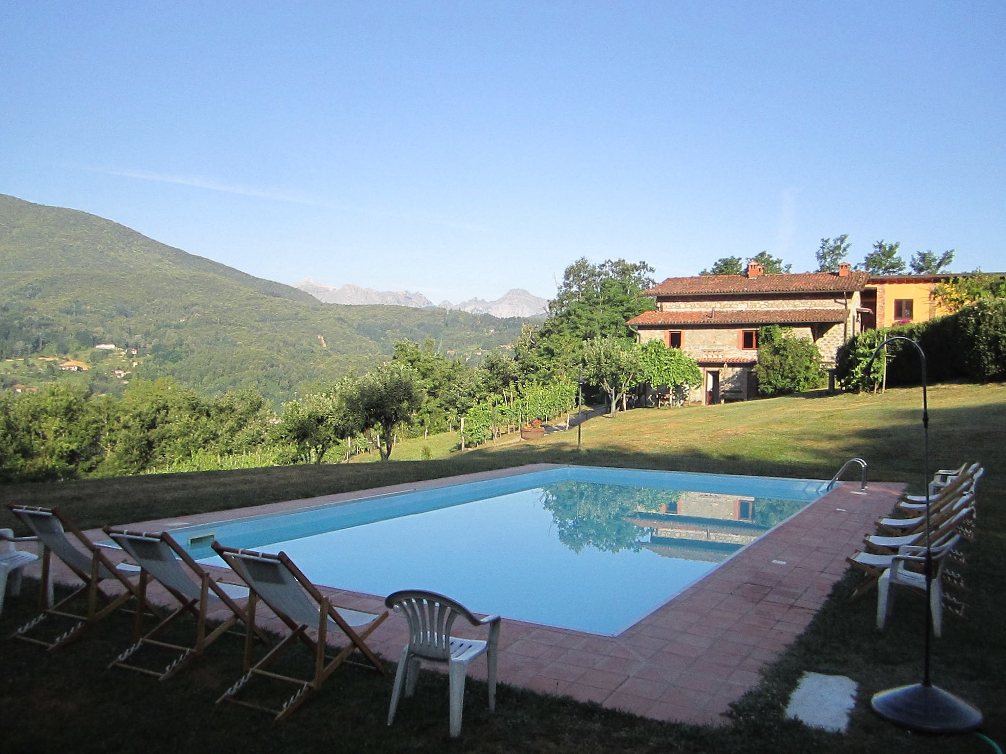 A lodge-style farmhouse in the mountainous Garfagnana region of Tuscany