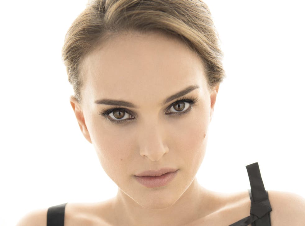 Forklaring 鍔 faktum Natalie Portman interview: Black Swan actress talks anti-semitism, learning  Hebrew and directorial debut A Tale of Love and Darkness | The Independent  | The Independent
