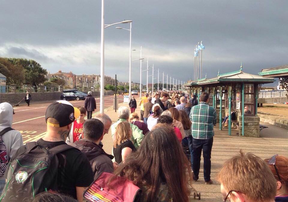 Hundreds of locals queue down the Weston-super-Mare seafront to get into the park (Pic: Chris Smith)