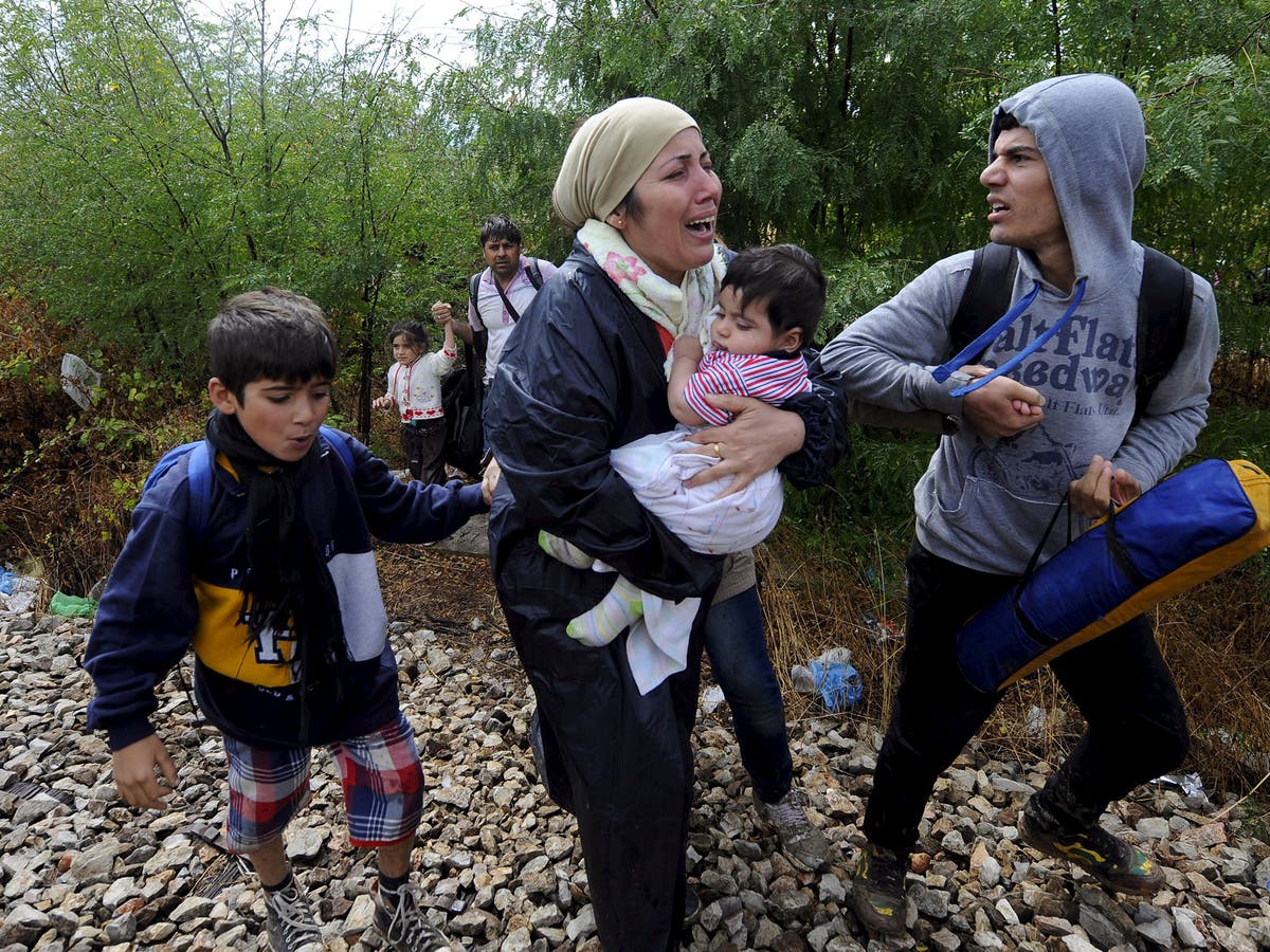 Migrant crisis Macedonia opens border with Greece as hundreds of desperate refugees spark