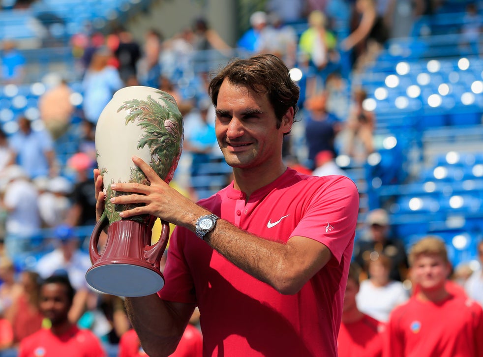 Cincinnati Masters: Roger Federer cruises past Novak ...