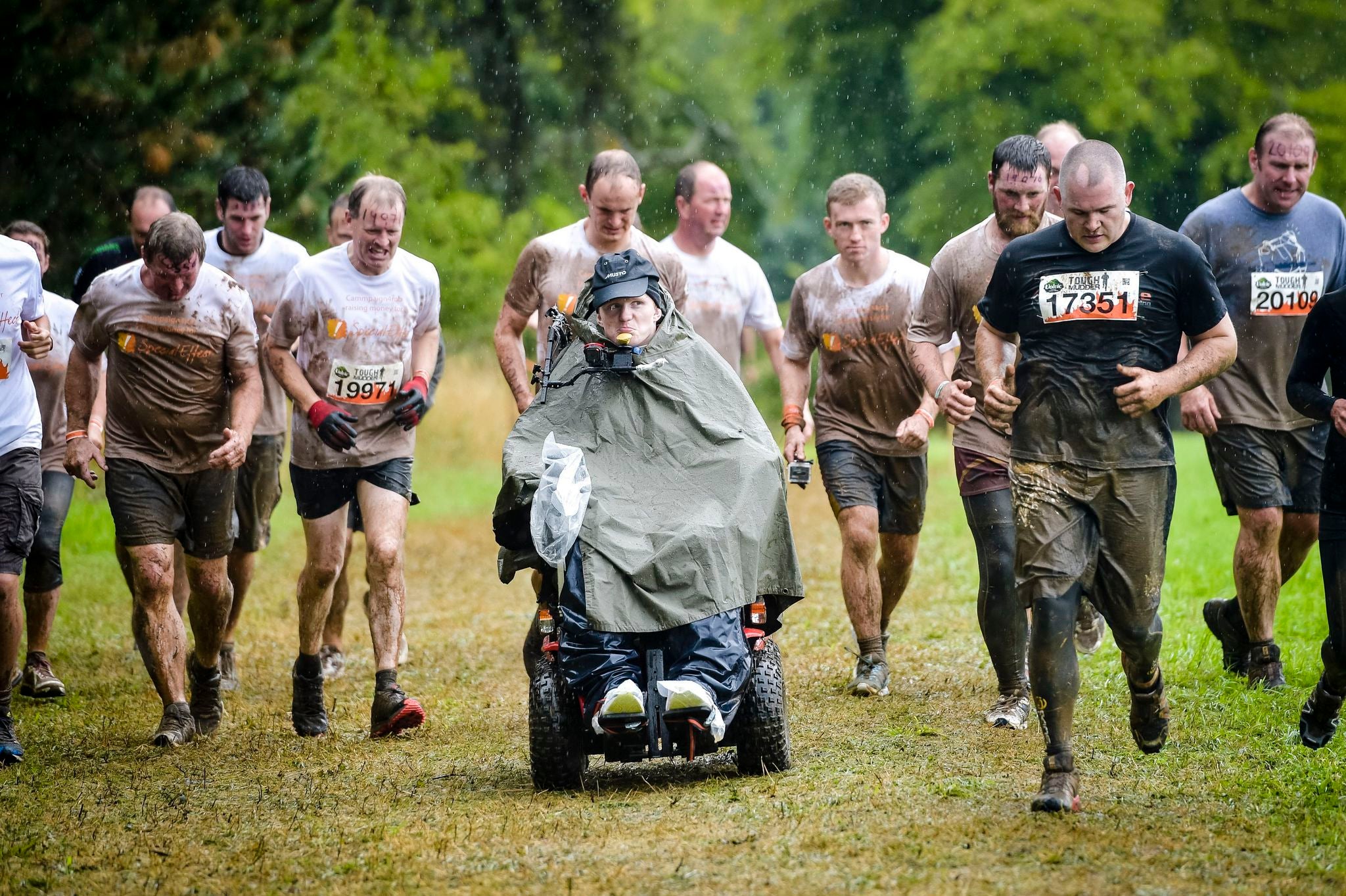 Rob Camm becomes the first tetraplegic to complete the Tough Mudder event
